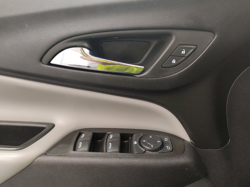 Used 2022 Chevrolet Equinox LS w/ LS Convenience Package FWD image 27