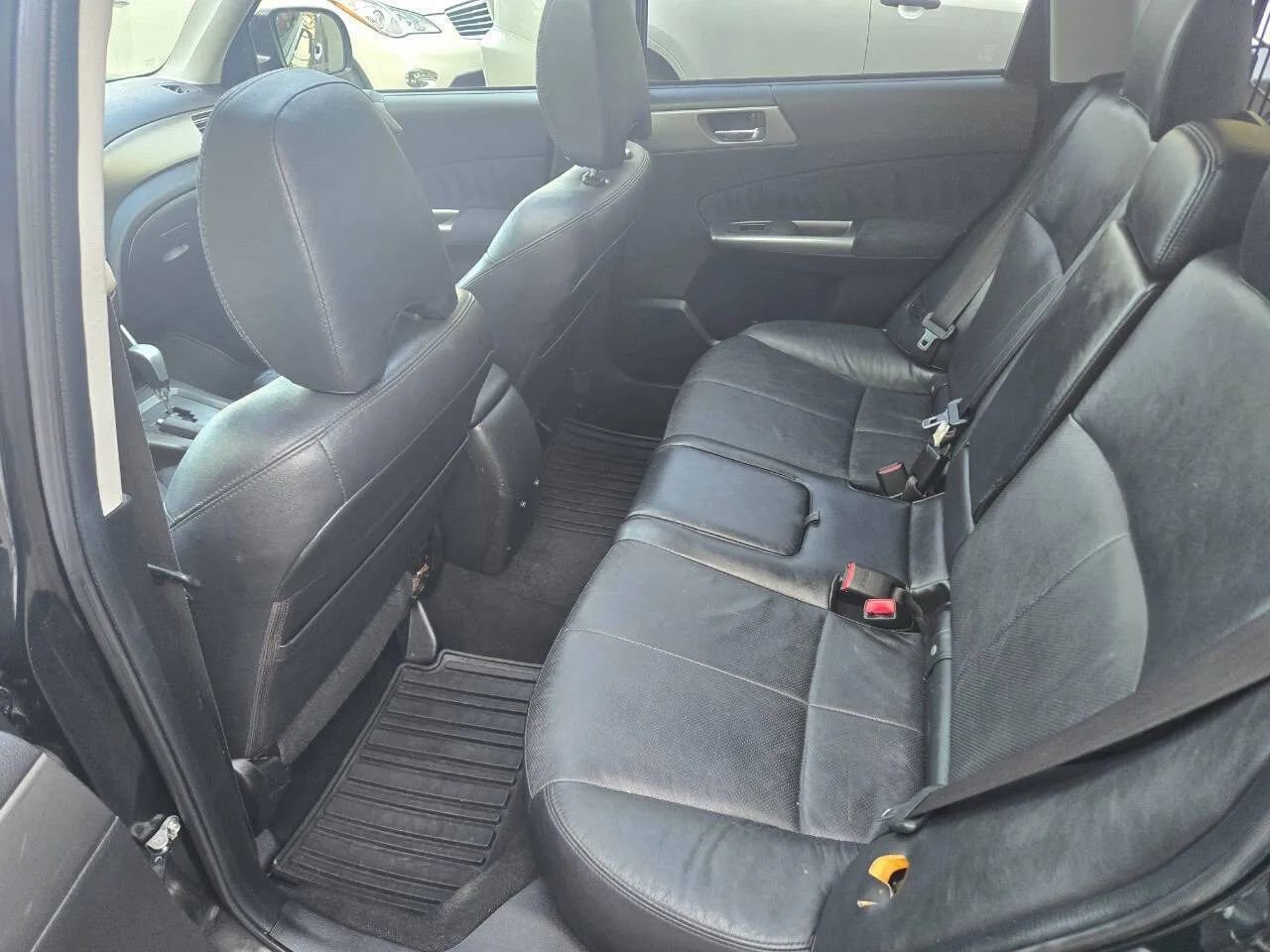 Used 2011 Subaru Forester 2.5X Limited image 4