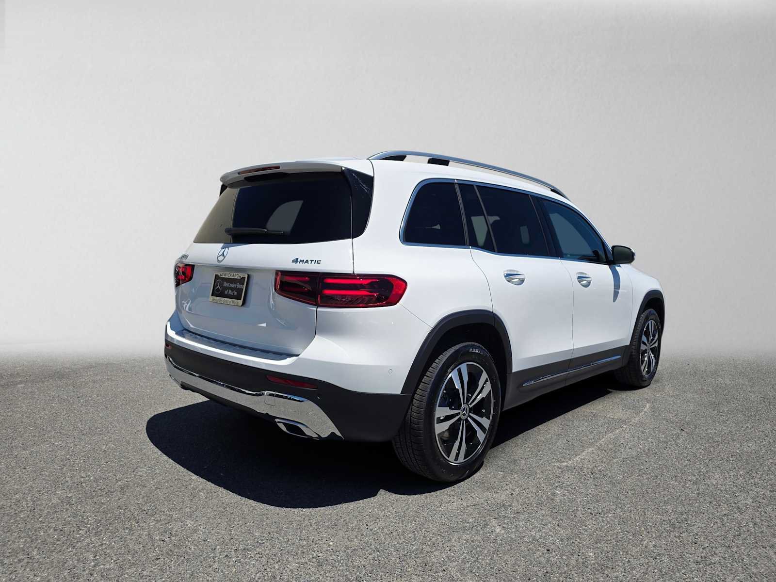 New 2026 Mercedes-Benz GLB 250 4MATIC image 3