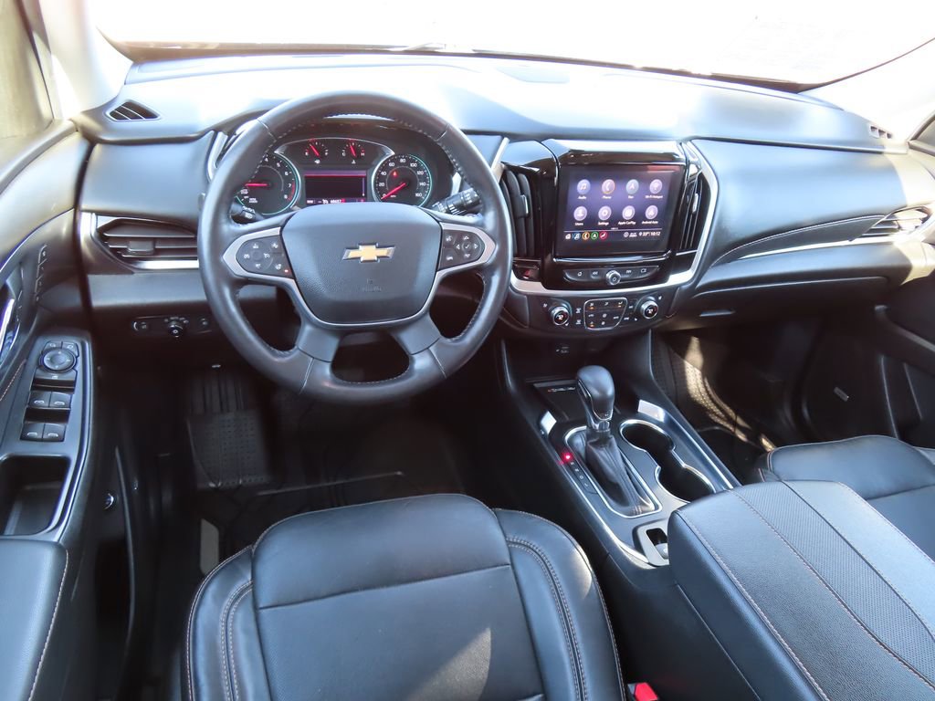 Used 2021 Chevrolet Traverse Premier w/ Redline Edition image 4