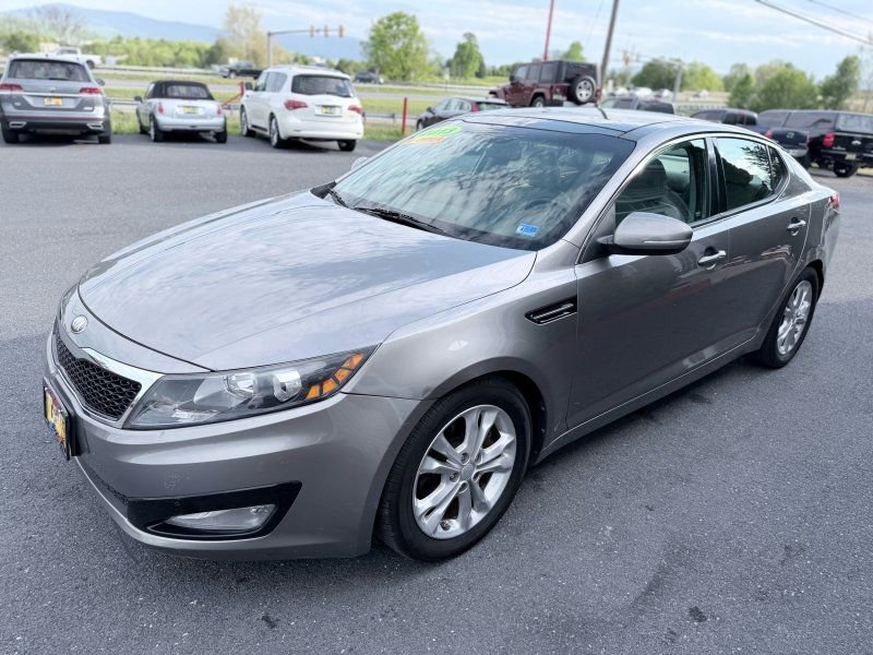 Used 2013 Kia Optima EX w/ Premium Pkg FWD image 4