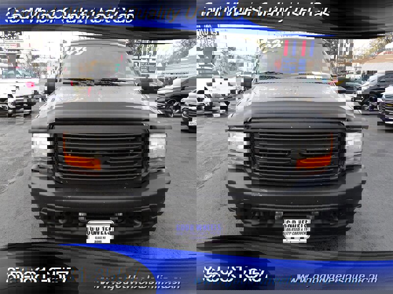 Used 2001 Ford F250 Lariat image 2