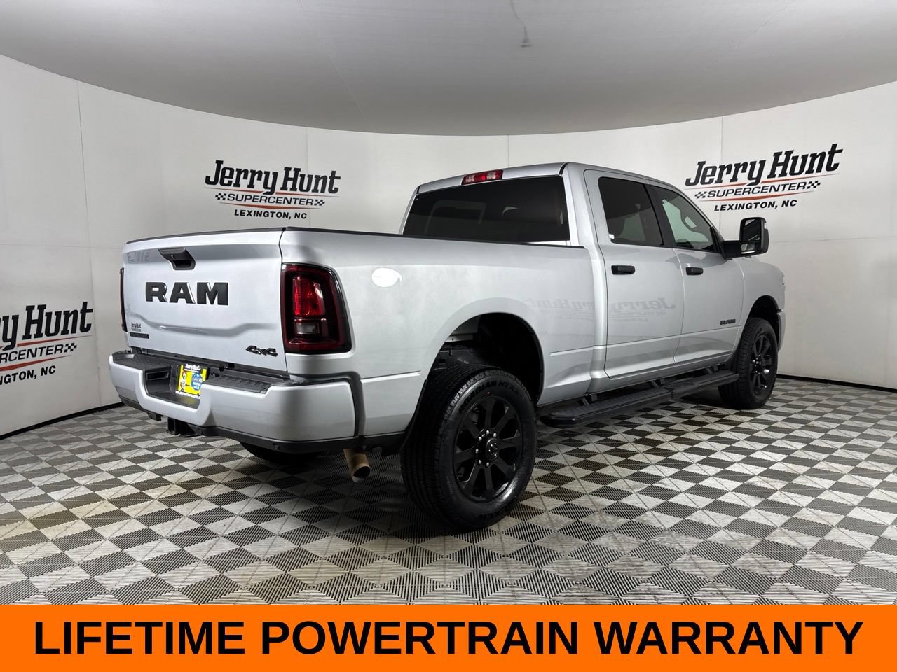 Used 2026 RAM 2500 Big Horn AWD/4WD image 6
