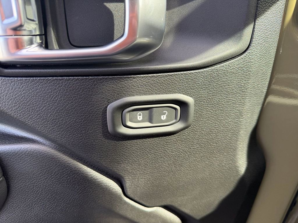 New 2026 Jeep Wrangler Unlimited Sport AWD/4WD image 9