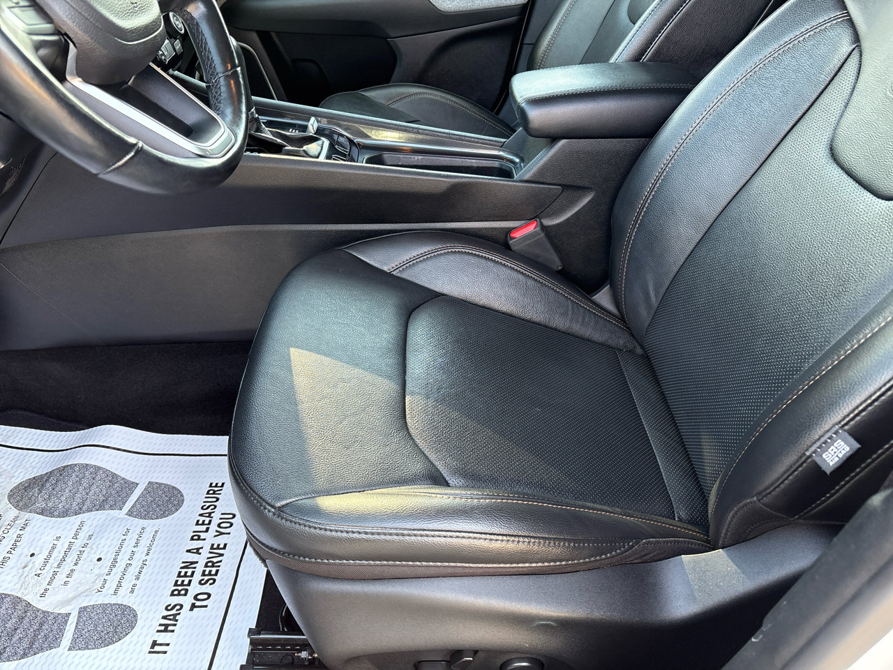 Used 2022 Jeep Compass Latitude w/ Sun and Sound Group image 17