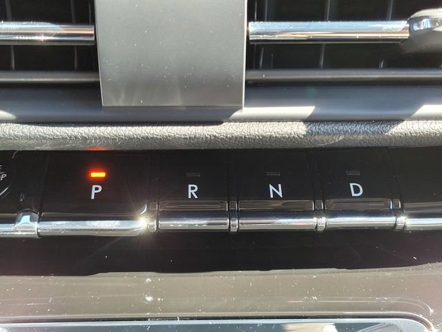 New 2025 Lincoln Corsair FWD w/ Equipment Group 101A image 19