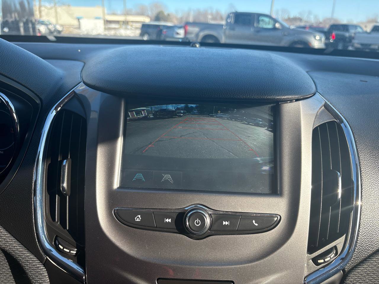 Used 2016 Chevrolet Cruze LT image 14