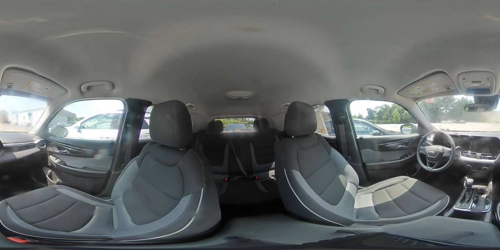 Used 2025 Chevrolet TrailBlazer LT FWD image 36
