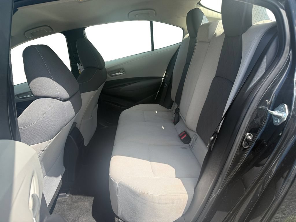 Used 2020 Toyota Corolla LE FWD image 13