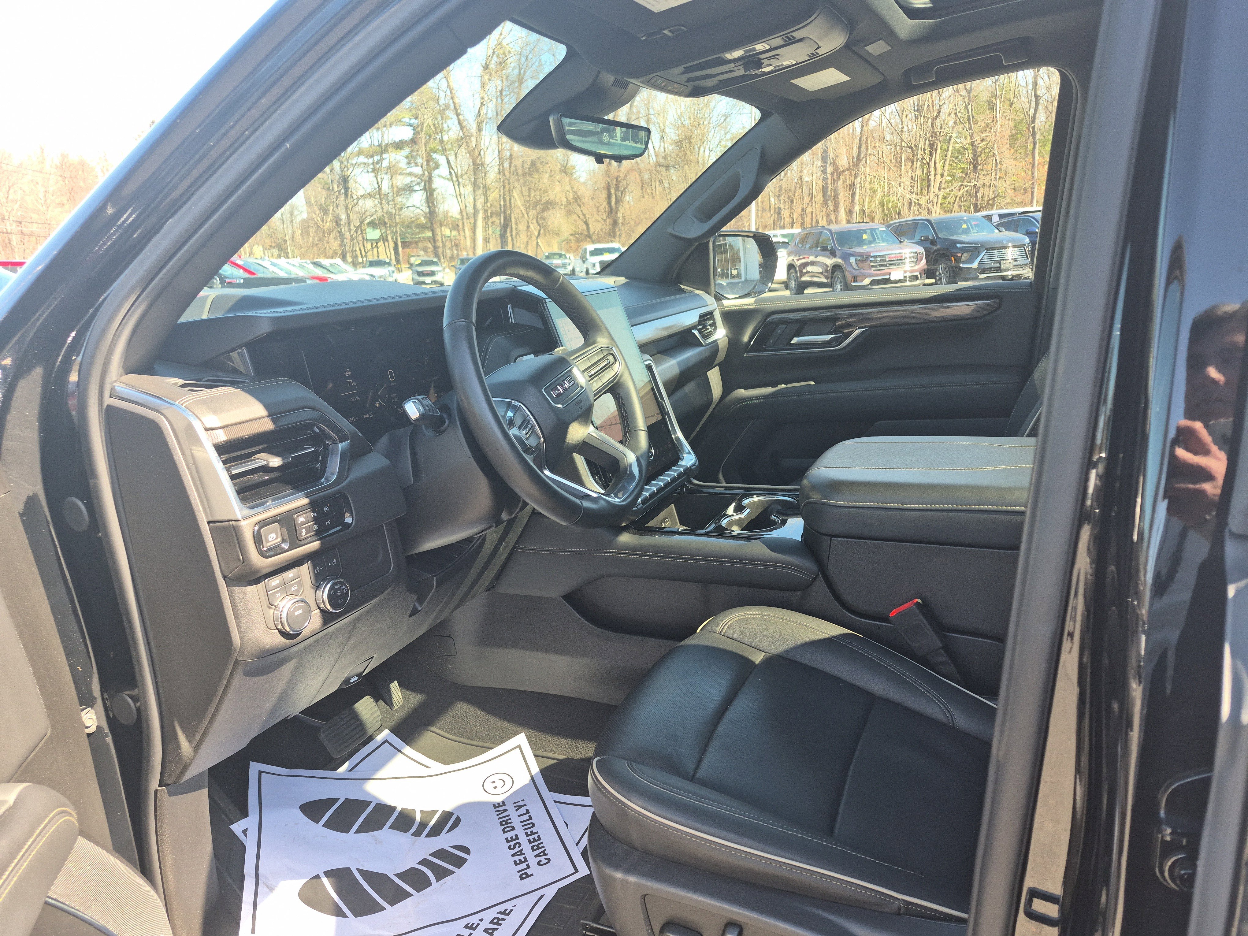 Certified 2025 GMC Yukon Elevation w/ Technology Package image 16