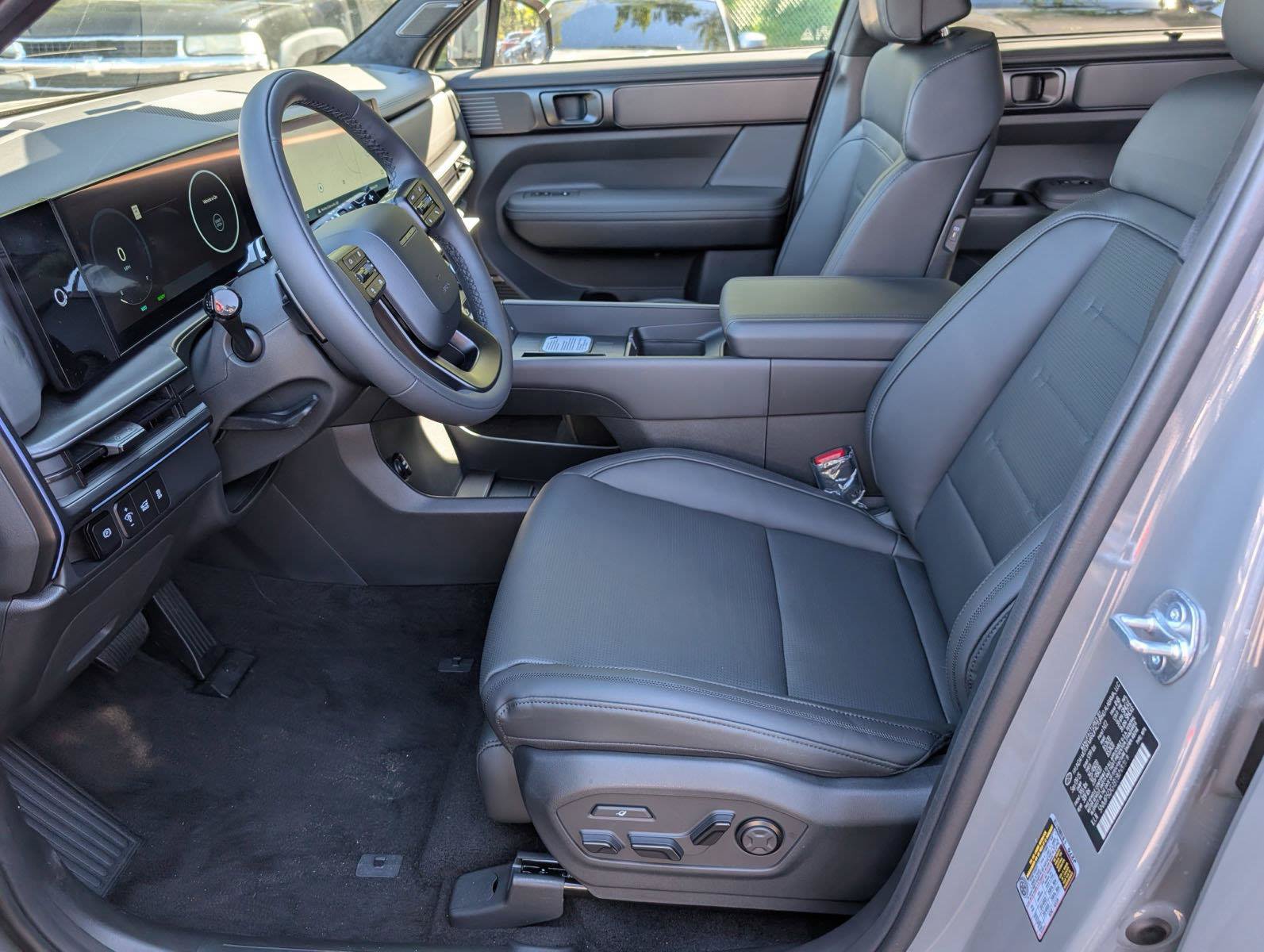 New 2026 Hyundai Santa Fe Calligraphy AWD/4WD image 17