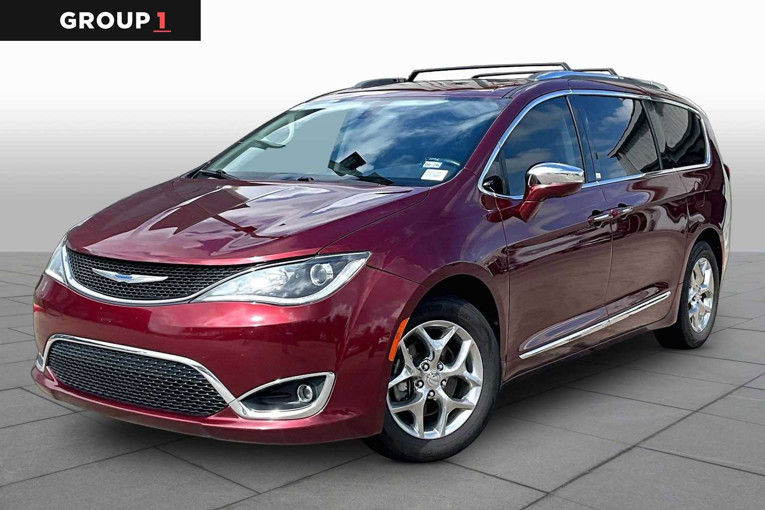 Used 2018 Chrysler Pacifica Limited FWD video 1