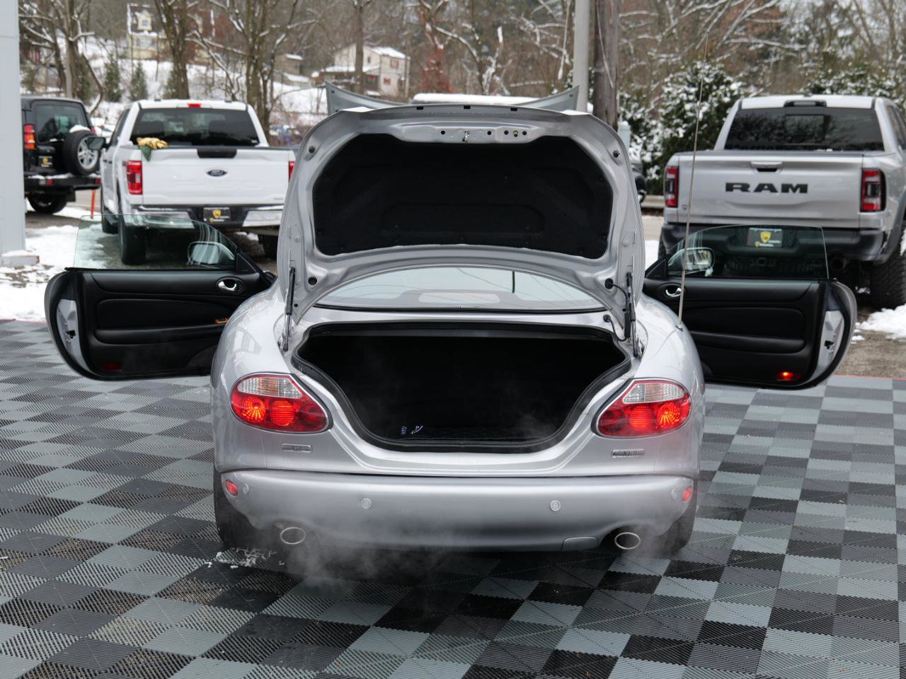 Used 2004 Jaguar XK8 Coupe image 54