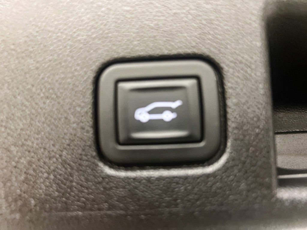 Used 2023 Chevrolet Equinox RS image 8