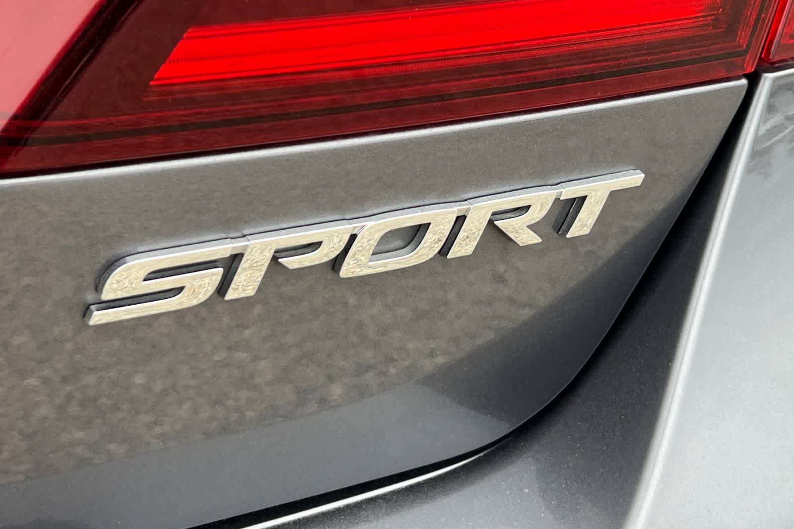 Used 2017 Honda Accord Sport image 13