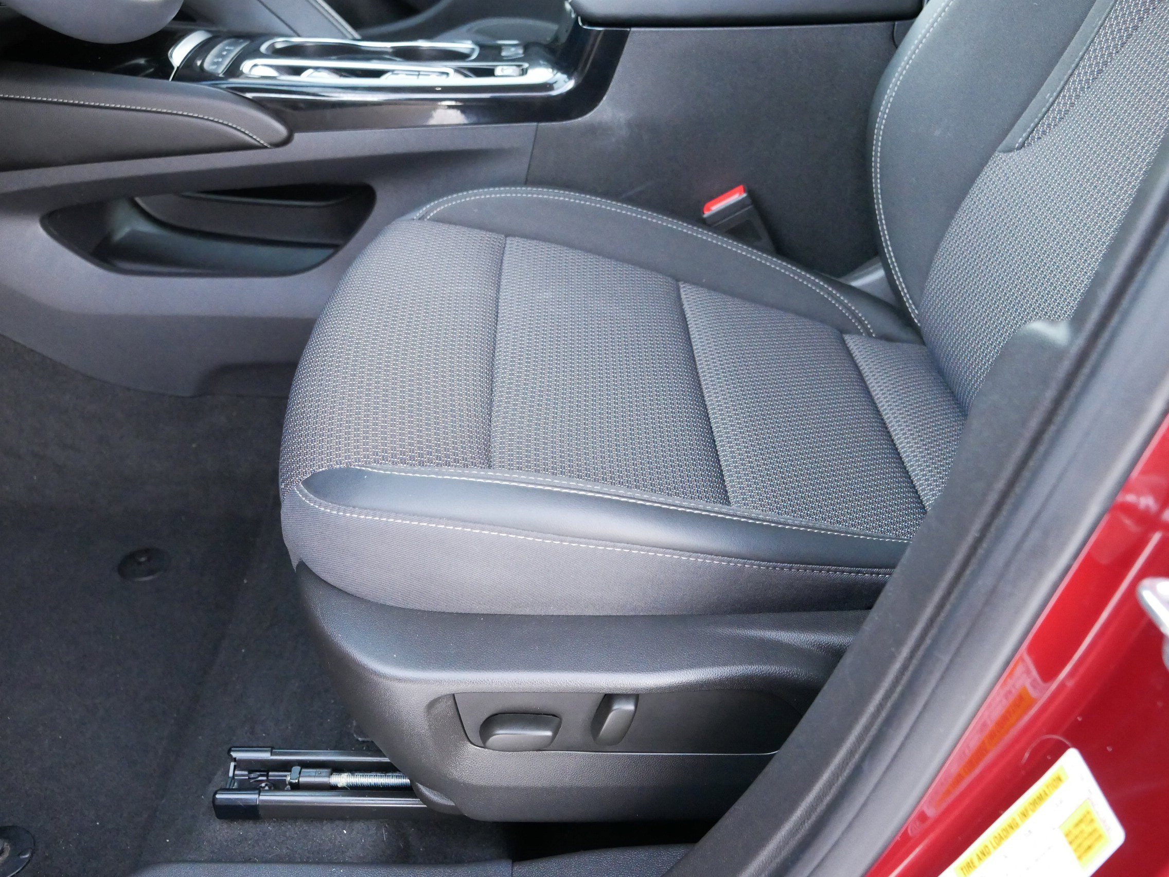 Used 2023 Buick Envision Preferred image 21