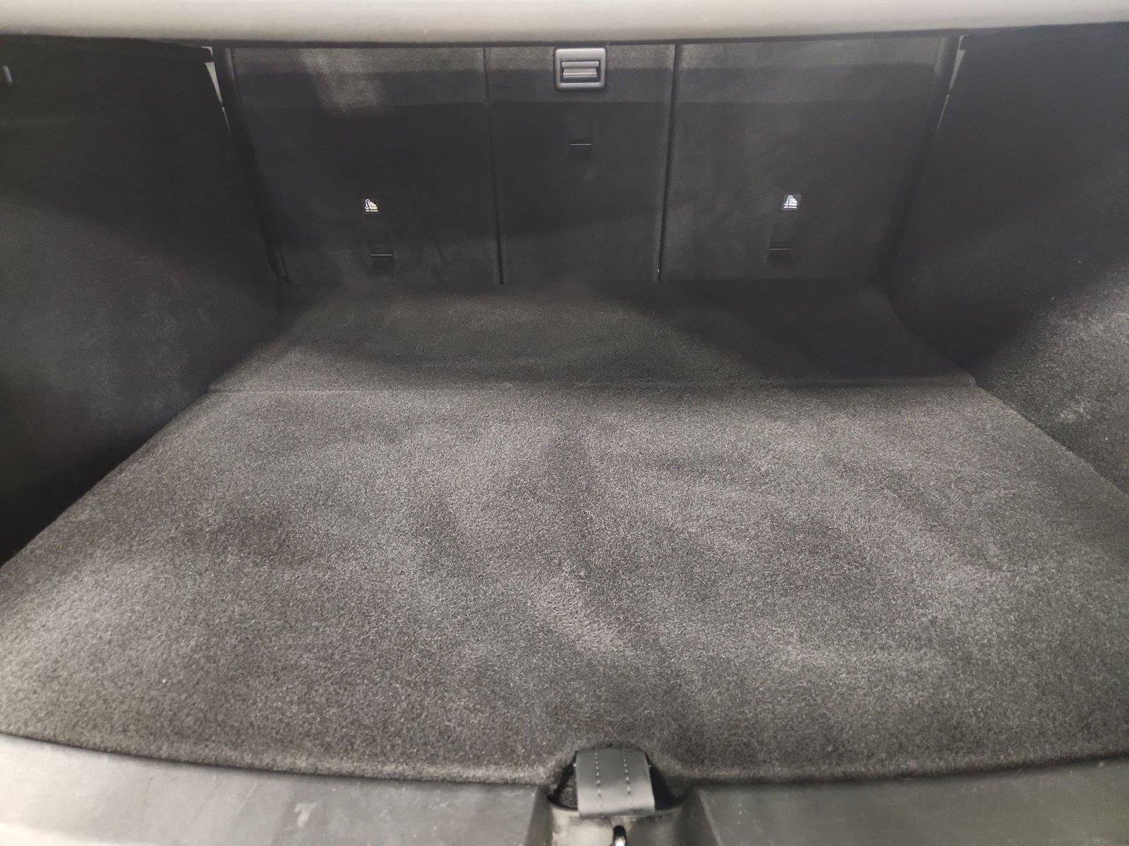 Used 2024 Tesla Model Y Long Range AWD/4WD image 25