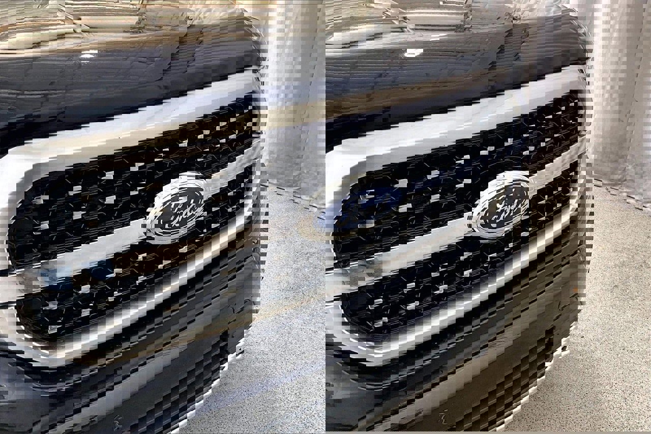 Used 2022 Ford F150 Platinum w/ Equipment Group 701A High image 7