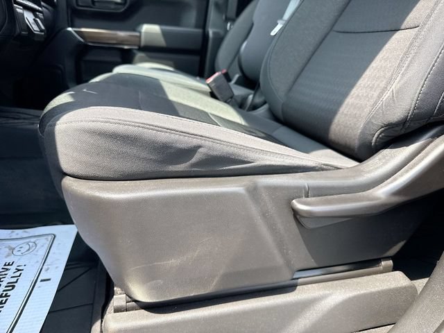 Used 2020 Chevrolet Silverado 1500 RST w/ RST Value Package AWD/4WD image 12