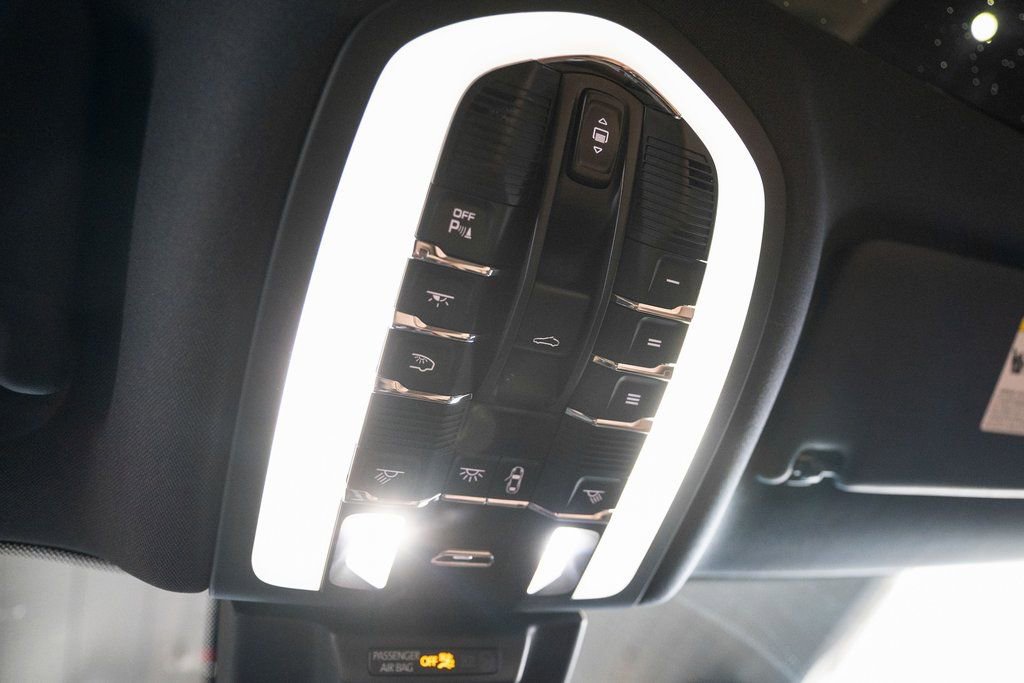 New 2026 Porsche Macan AWD/4WD image 28