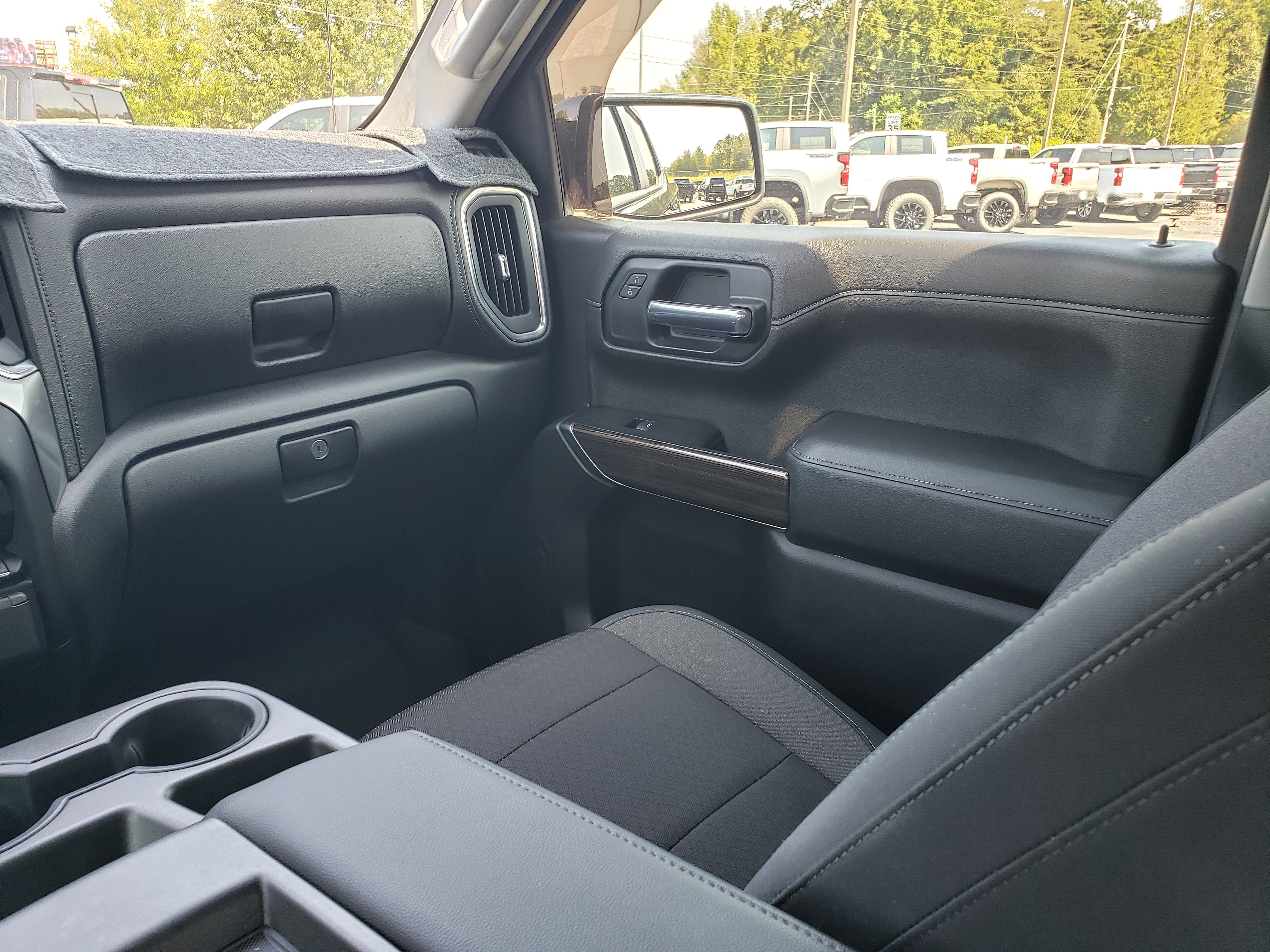 Used 2019 Chevrolet Silverado 1500 LT w/ All-Star Edition AWD/4WD image 30