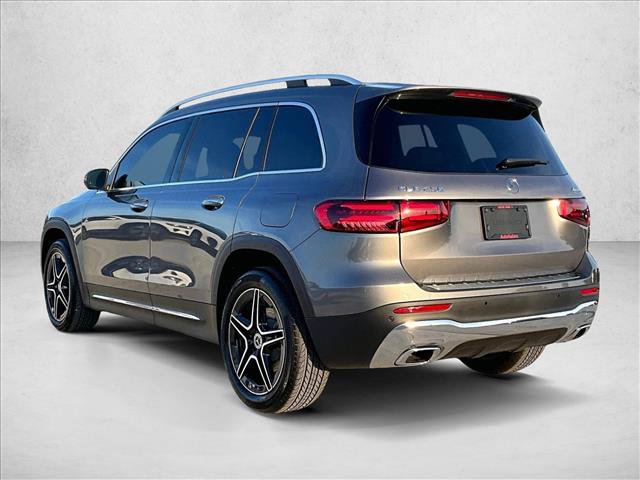 Used 2026 Mercedes-Benz GLB 250 4MATIC image 3