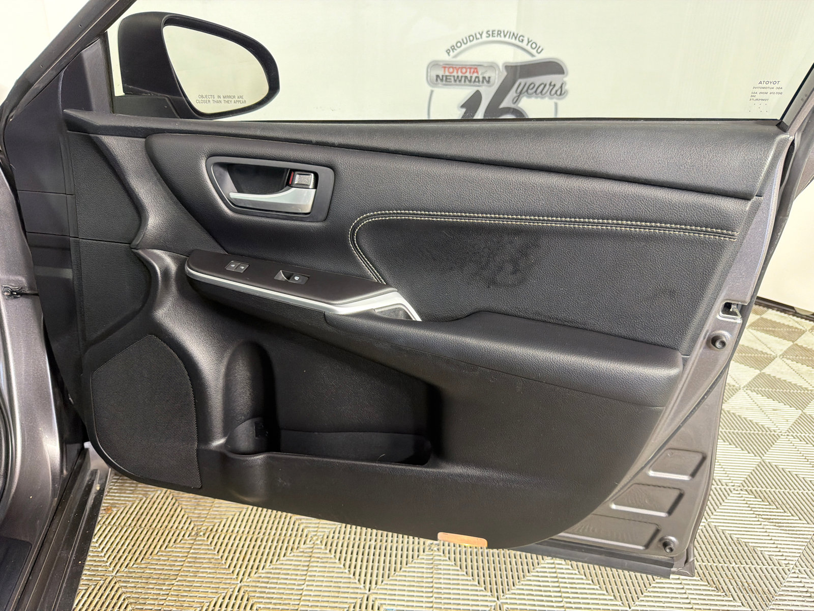 Used 2017 Toyota Camry XLE FWD image 14