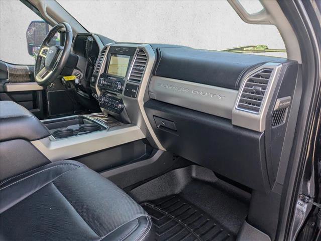 Used 2017 Ford F250 Lariat w/ Chrome Package image 20