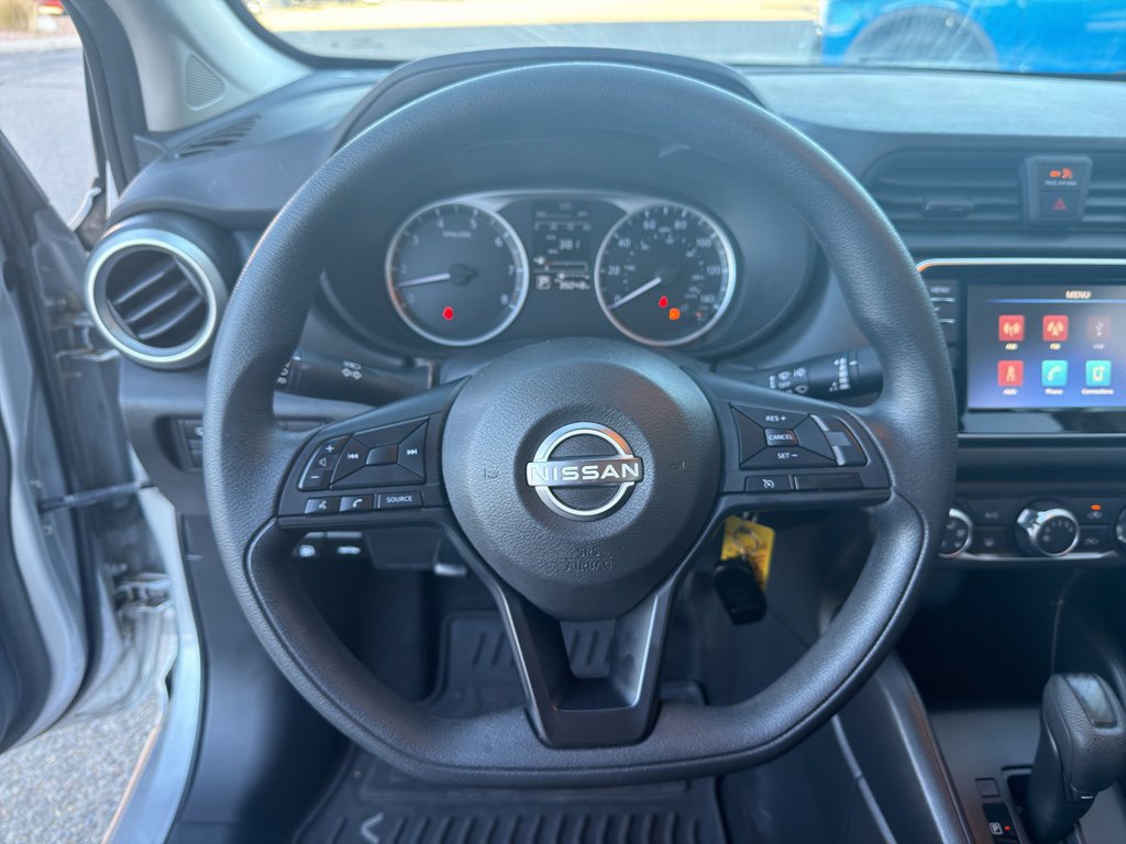 Used 2023 Nissan Versa S w/ Trunk Package image 10