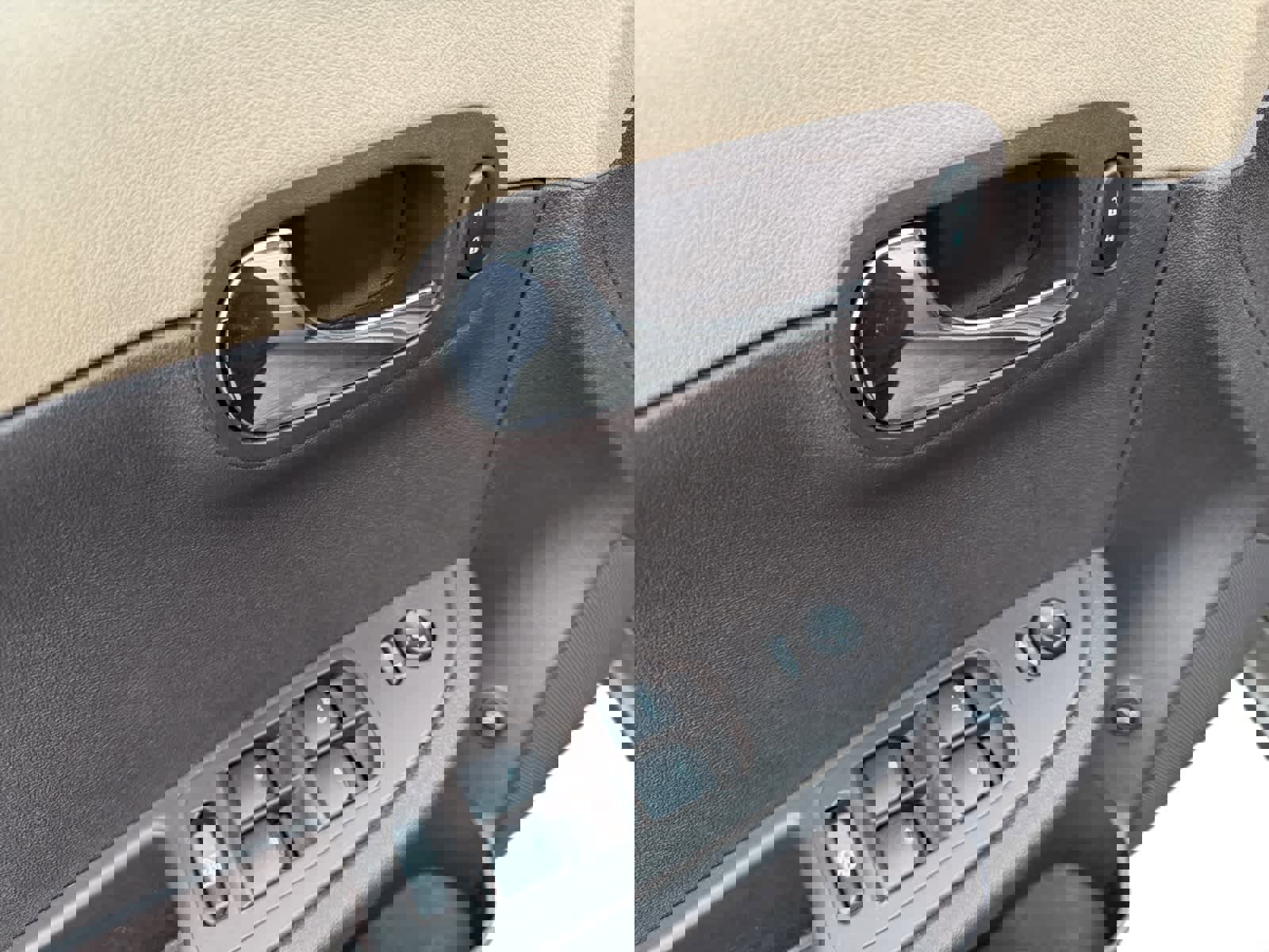 Used 2011 Chevrolet Malibu LS image 11