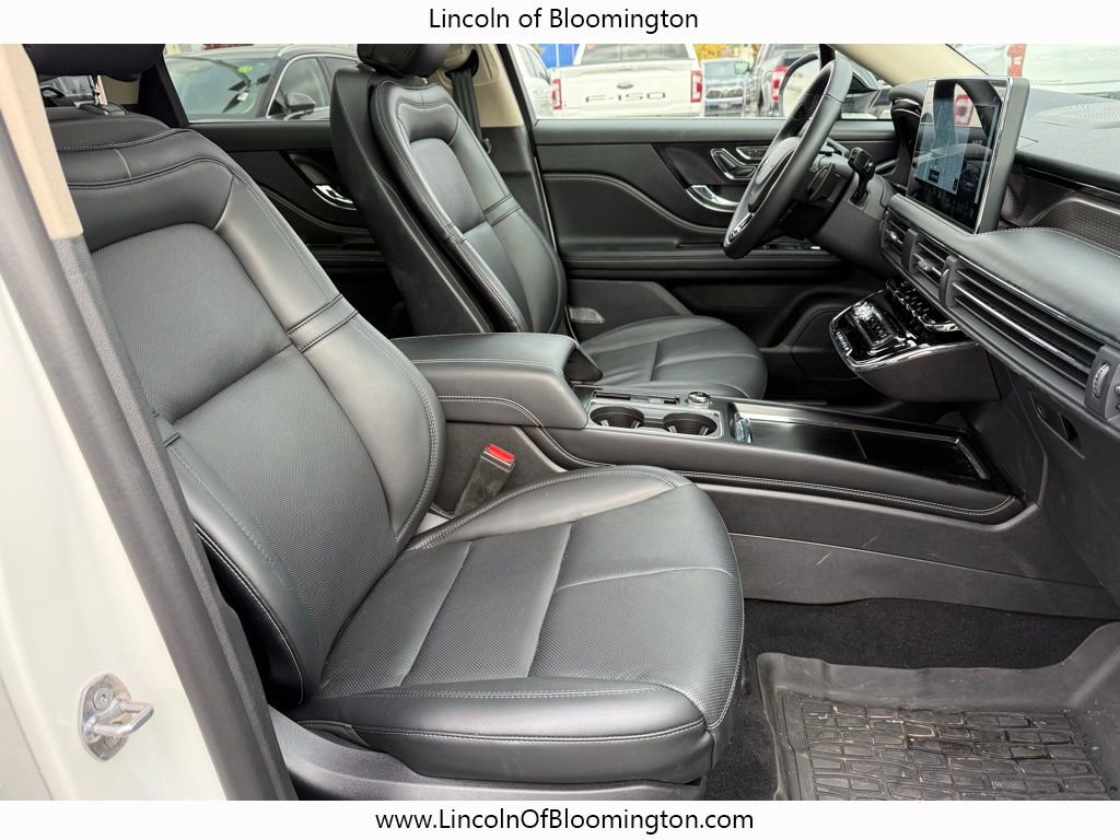 New 2025 Lincoln Corsair Reserve w/ Towing Package image 43