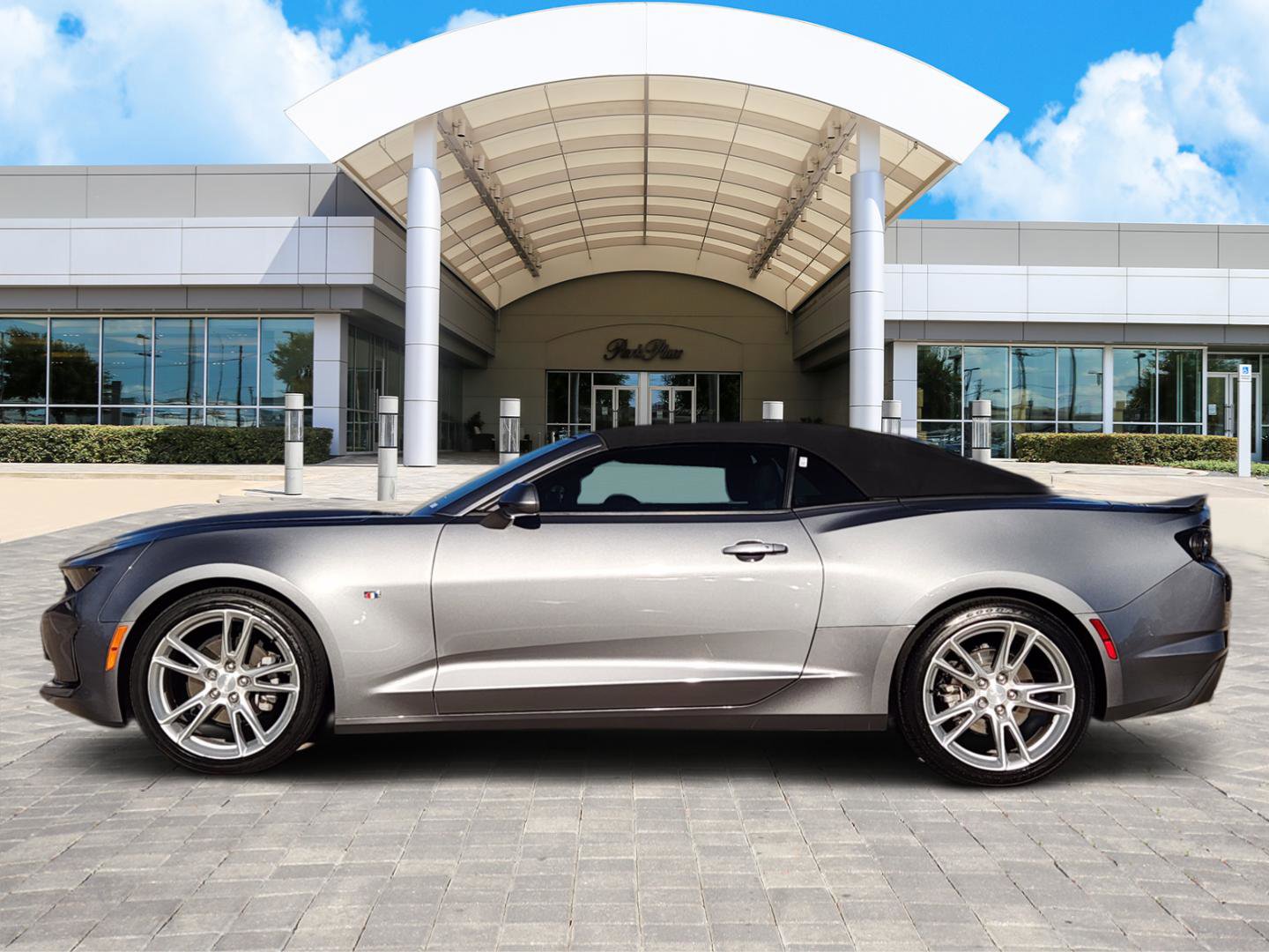 Used 2020 Chevrolet Camaro LT w/ RS Package image 3