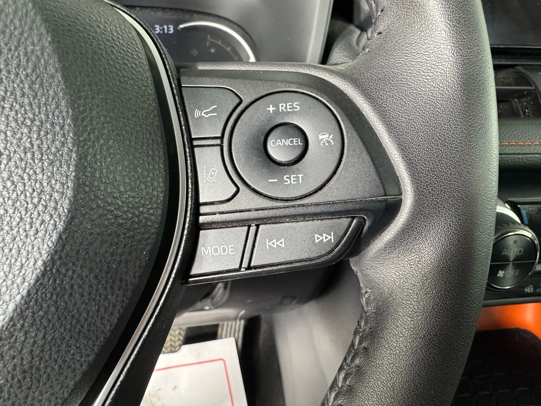 Used 2024 Toyota RAV4 Adventure AWD/4WD image 17