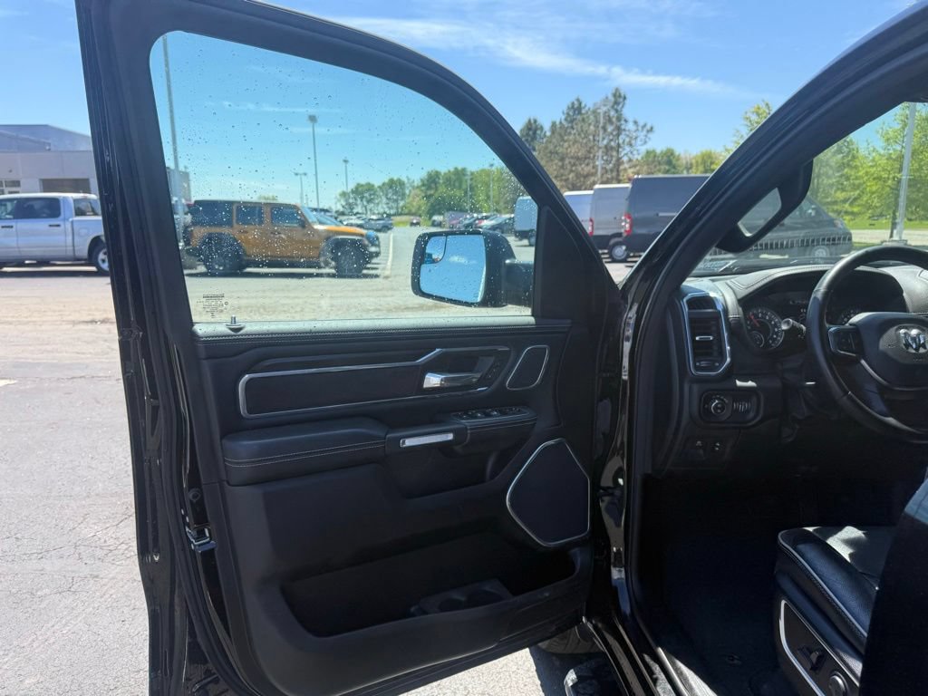 Used 2023 RAM 1500 Laramie AWD/4WD image 15