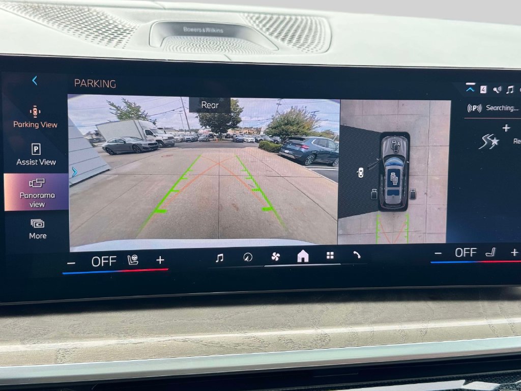 Certified 2024 BMW X7 xDrive40i AWD/4WD image 24