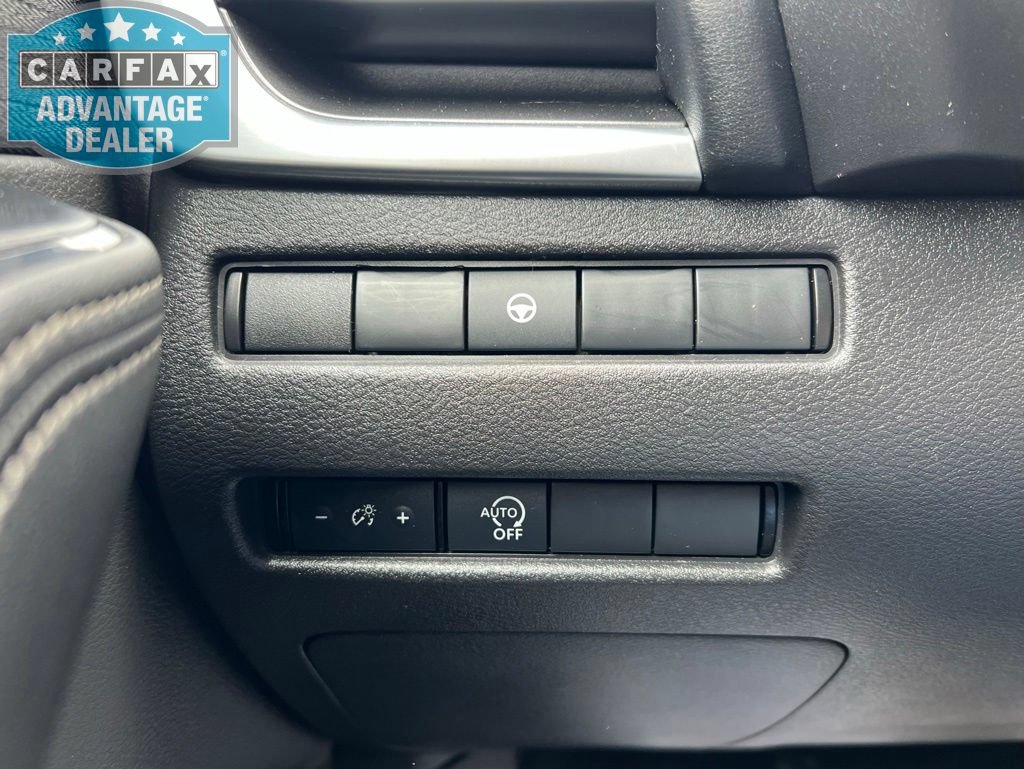 Used 2023 Nissan Rogue SV AWD/4WD image 11