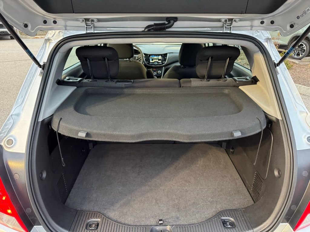 Used 2019 Chevrolet Trax LS image 19
