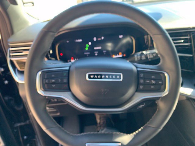 Used 2023 Jeep Wagoneer Series II AWD/4WD image 29