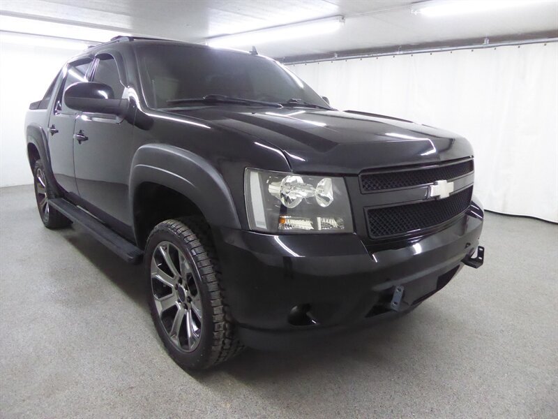 Used 2011 Chevrolet Avalanche LS