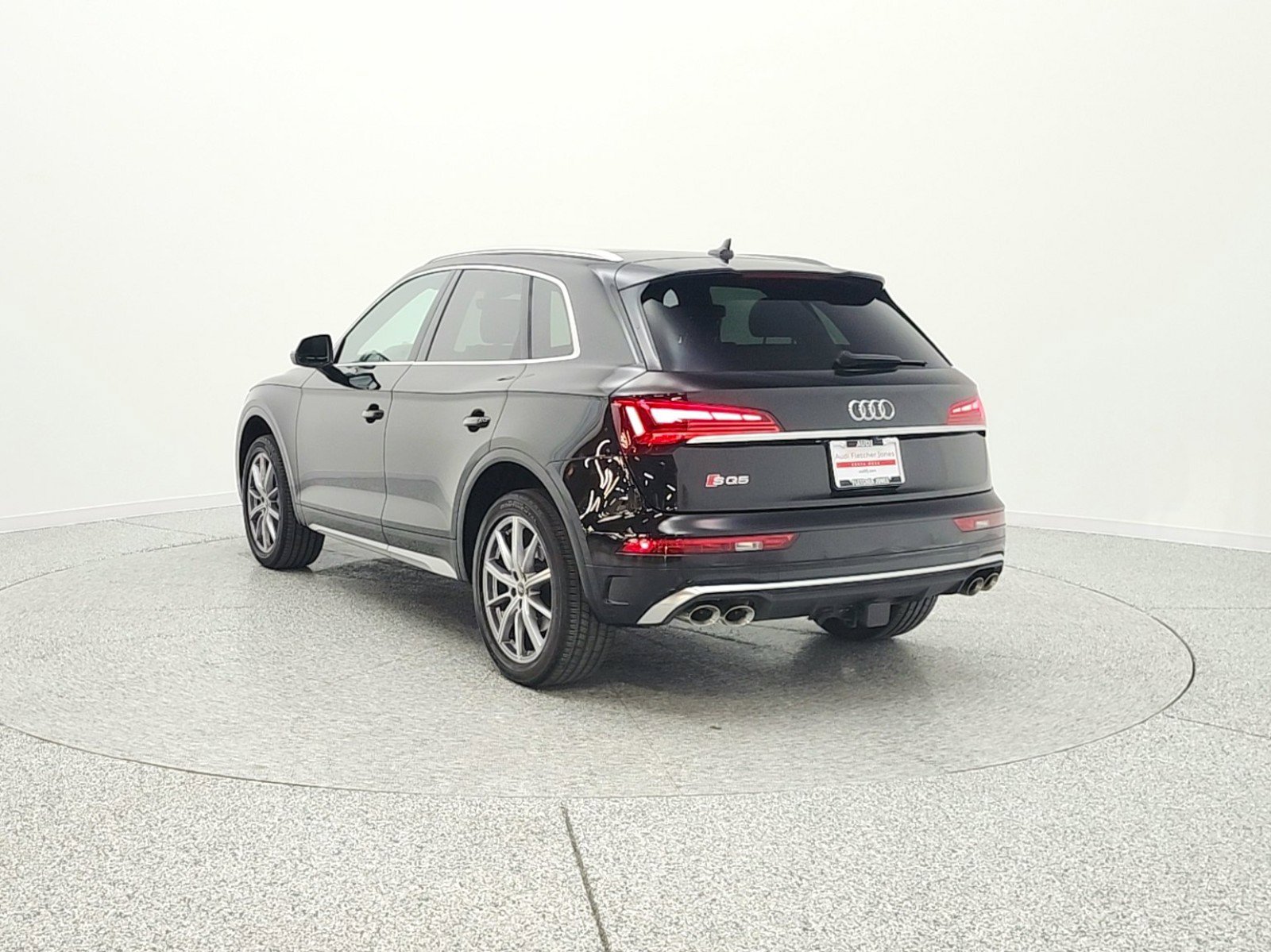 Used 2023 Audi SQ5 Premium Plus w/ Premium Plus Package image 7