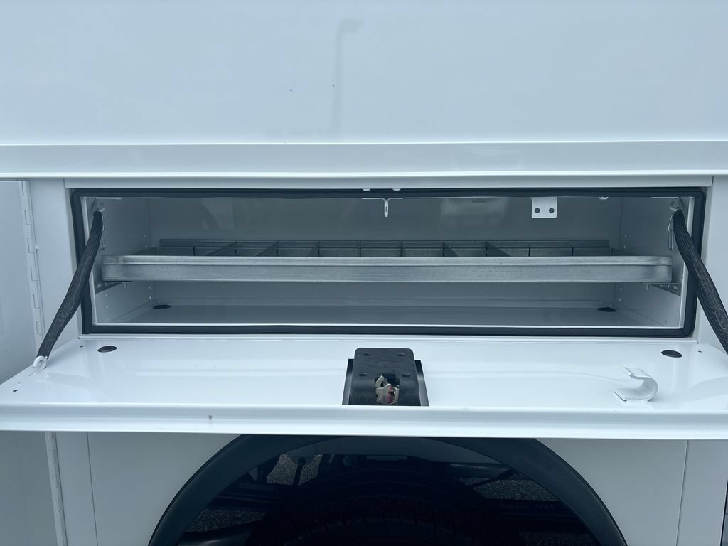 Used 2024 Mercedes-Benz Sprinter 3500 image 19