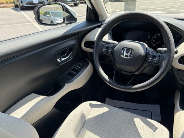 Certified 2025 Honda HR-V LX image 31