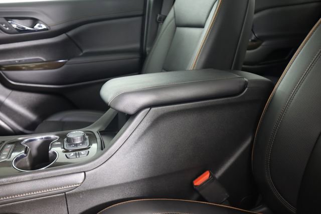 Used 2021 GMC Acadia AT4 w/ Technology Package image 58