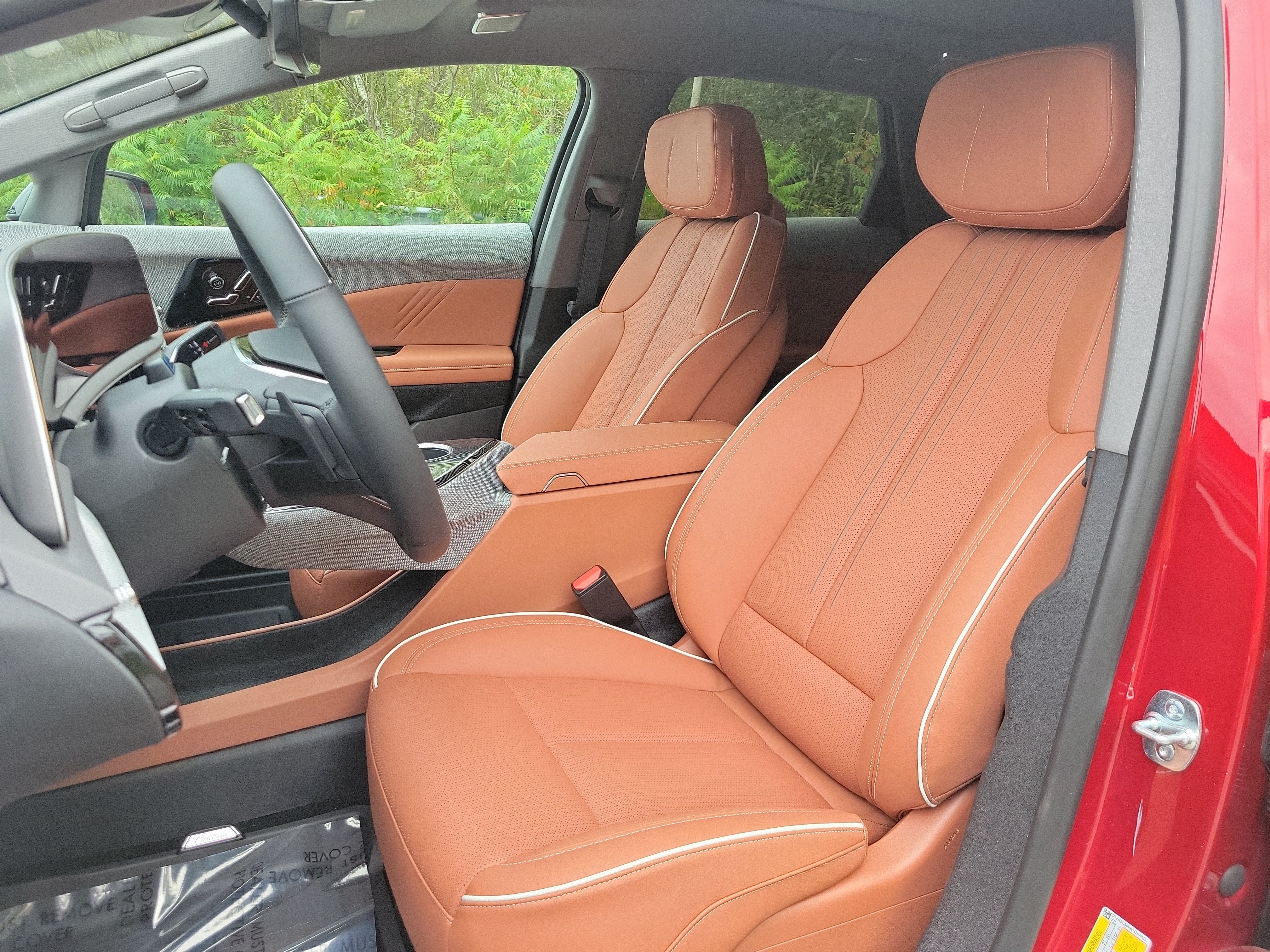 New 2027 Cadillac Optiq Premium Luxury w/ LPO, Floor Liner Package AWD/4WD image 4