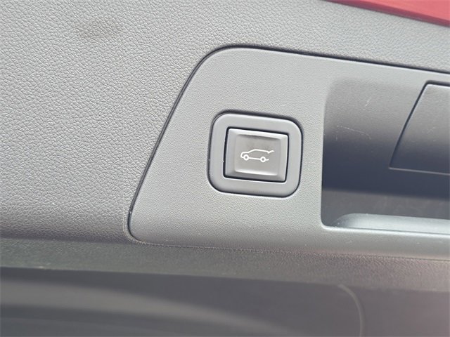 Used 2023 Buick Envision Essence image 27