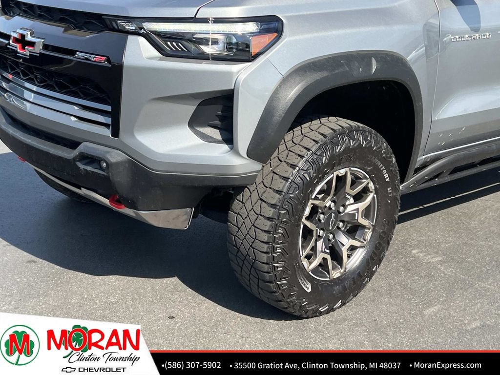 Certified 2024 Chevrolet Colorado ZR2 w/ Technology Package AWD/4WD image 10