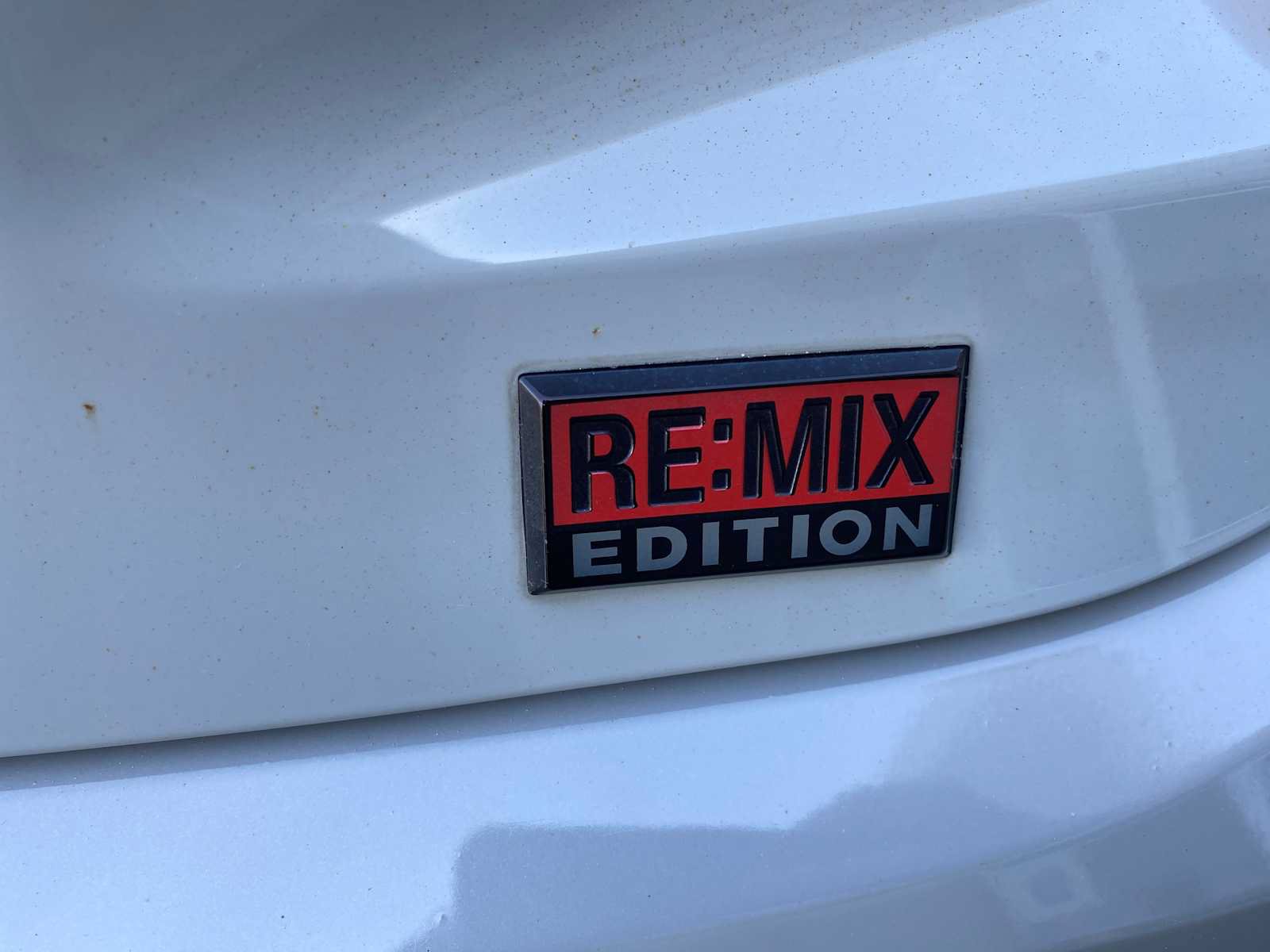 Used 2013 Hyundai Veloster RE:MIX Edition FWD image 25