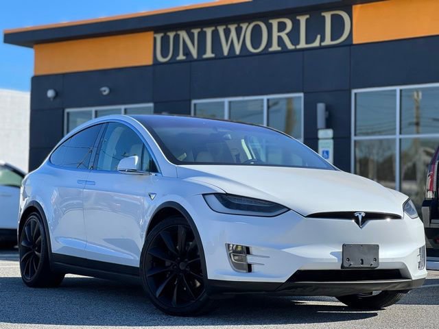 Used 2018 Tesla Model X 100D image 2