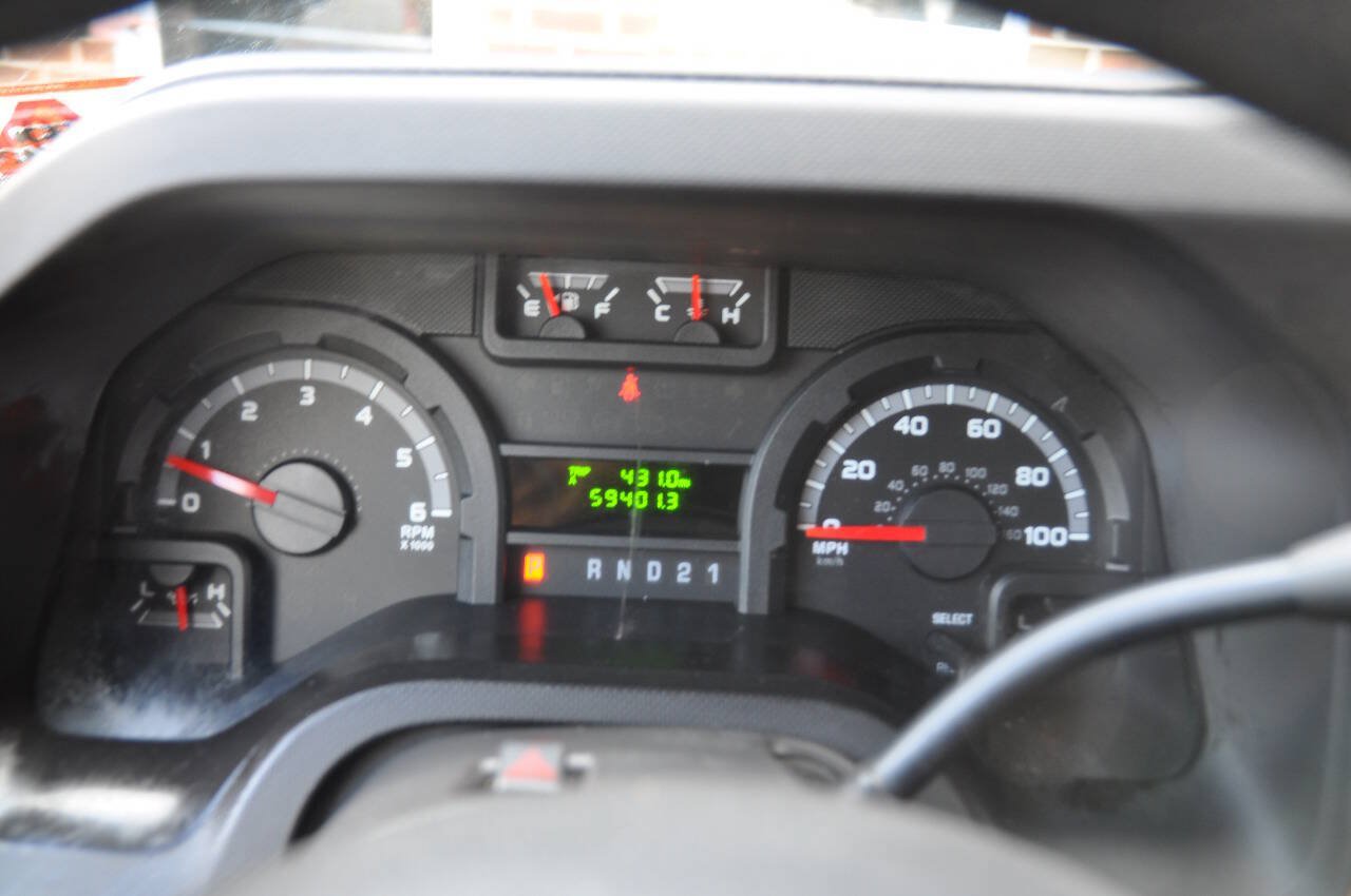 Used 2014 Ford E-350 and Econoline 350 Extended Super Duty w/ Power Group RWD image 30