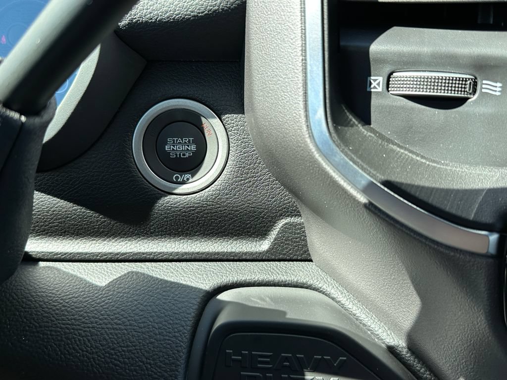 New 2026 RAM 2500 Big Horn AWD/4WD image 25